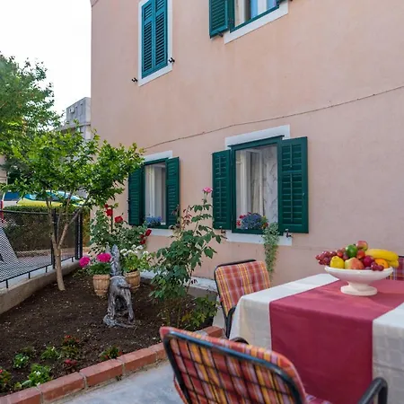 Grgur Apartment Split