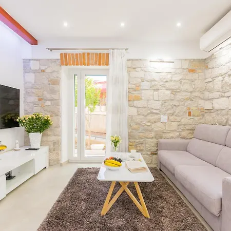 Grgur Apartament *